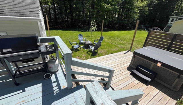 Malletts Bay Beach Access, Hot Tub, Sleeps 7/4BR