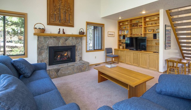 Maury Mountain 36 - Cozy! Hot Tub, SHARC Passes