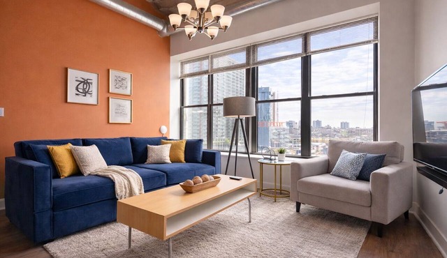 McCormick Place 2b/2b family unit with optional parking for up to 8 guests