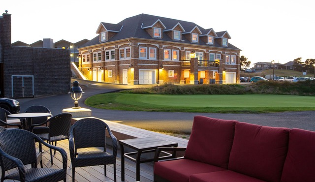 McMenamins Gearhart Hotel