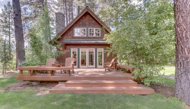 Metolius River Resort Cabin 11 - Luxurious cabin on the Metolius River w/