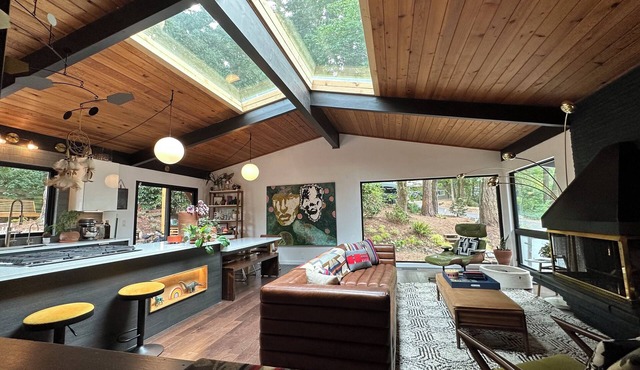 Midcentury Modern – a true masterpiece inspired by the iconic Frank Lloyd Wright