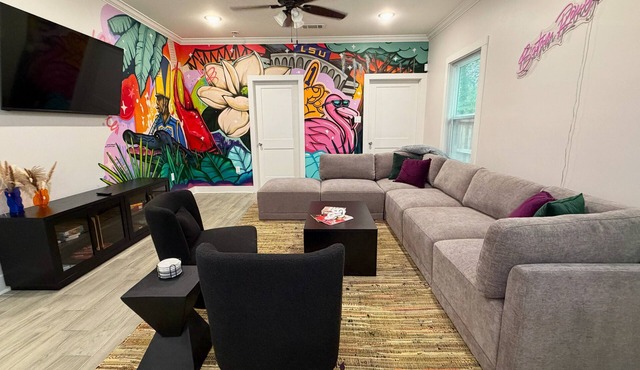 MidCity Mural House - LSU - 3Bed Modern Amenities