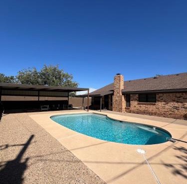 Midland Luxe, Pool, Fire Pit, Workspace, Pool Table in Midland