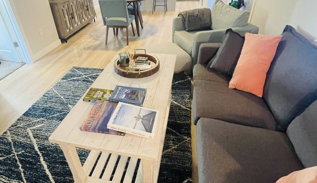 Modern & Charming Silverton Getaway Cottage- 1 mile from downtown!