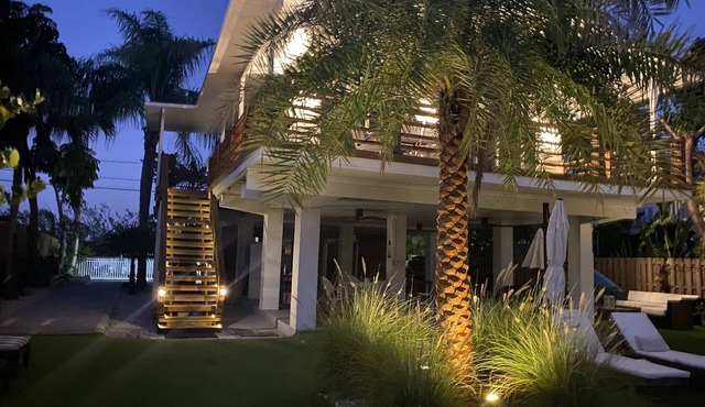 Modern Cozy Beachouse Gem