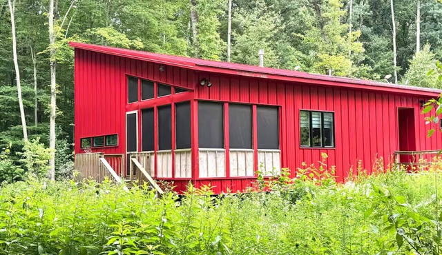 Modern Design in Nature | Luxe Escape