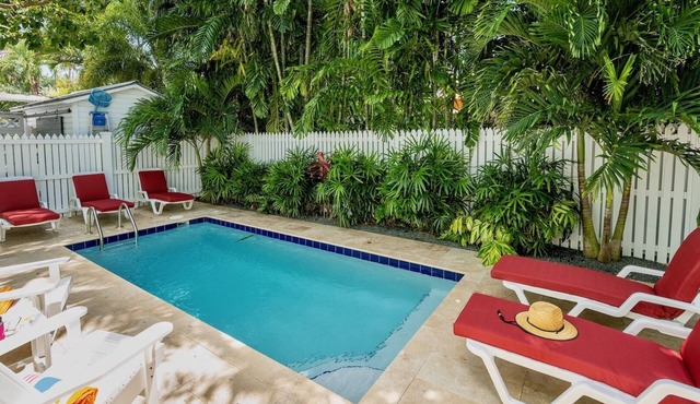 *MODERN IN THE MEADOWS @ The Meadows* Private Home & Pool + LAST KEY SERVICES…