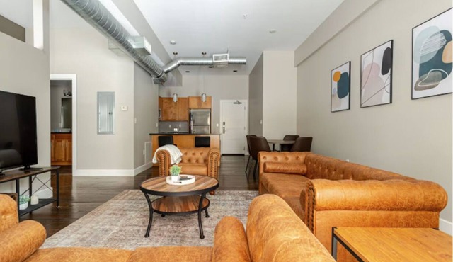Modern Luxury 1BR Downtown Indianapolis Near Convention Center in Indianapolis