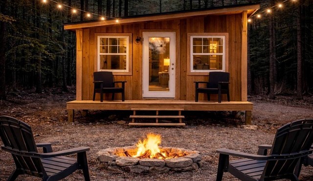 Modern Rustic Tiny Home Surrounded by Peaceful Pines in Boles, Arkansas