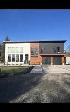 Modern Sanctuary with Mountain Views and Spa