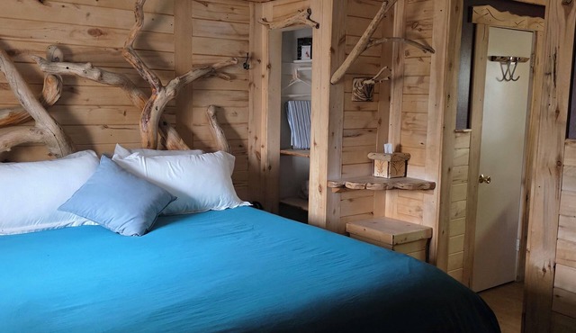 Modern Suite with Rustic Charm Dog Friendly Suite with King Bed and Full Kitchen