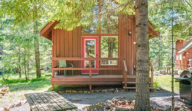 Mount Adams Cozy Cabin Retreat