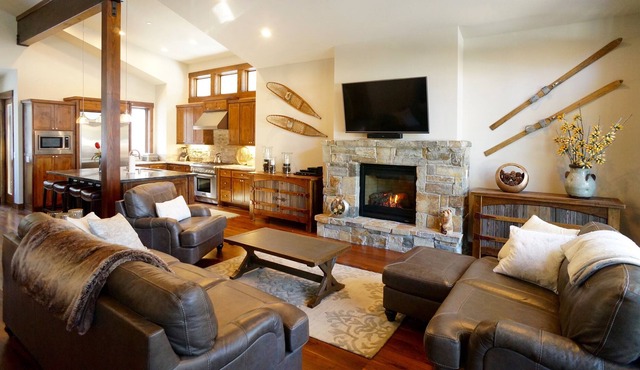Mountain Home in private golf community