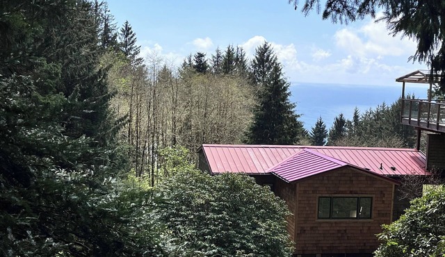 Mountain Perch with Ocean View Minutes From Beach!