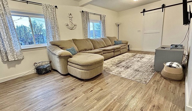 Munising Lakeview Getaway