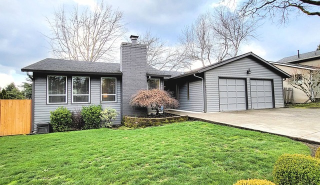 NEW!Beaverton Haven with yard; Pets Allowed