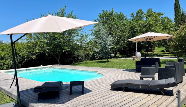 New! Charming stone house with private swimming pool in an idyllic setting in Beaulieu
