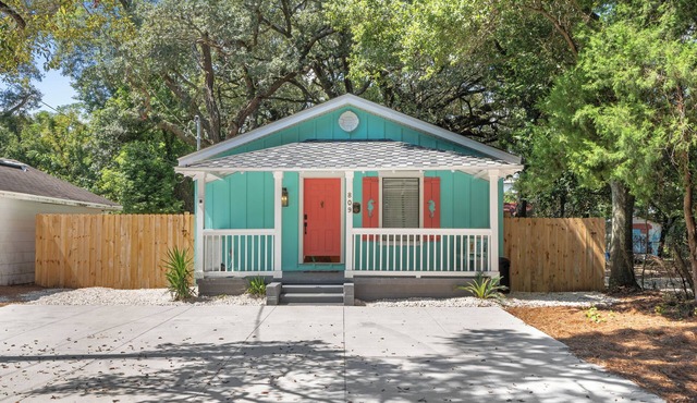 * New In-ground pool * Dog Friendly! * 4 miles to NAS, 10 miles to Pensacola Beach * 3 Bedrooms- King, Queen & Full Bed * Astro Turfed Yard * Washer & Dryer * Smart TVs in Living Room & Primary Bedroom * Outdoor Grill * 3 Car