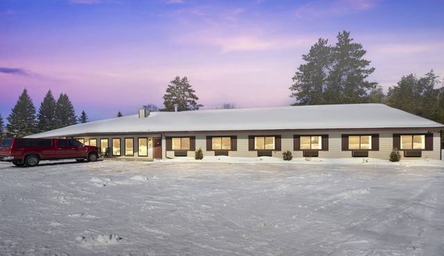 NEW LISTING! 115 Two Queen Room with Woodland View by RedAwning in Boulder Junction