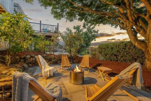 New Listing Fire Pit Water View Dogs OK