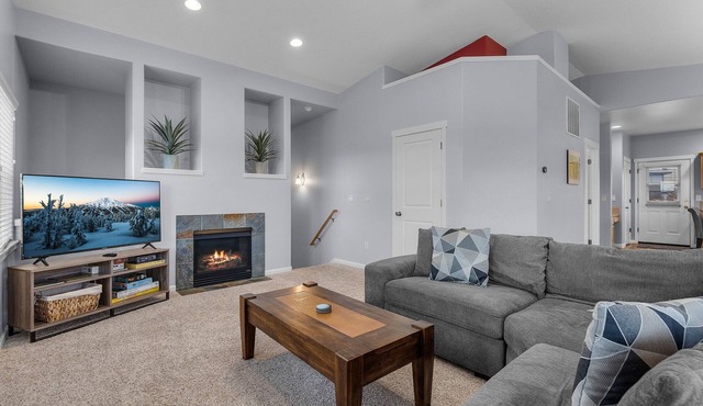 New Listing! Mountain Views ~ Dog Friendly ~ Fireplace ~ Fenced Yard!