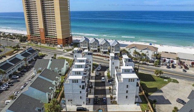 New~Panoramic Rooftop OceanViews
