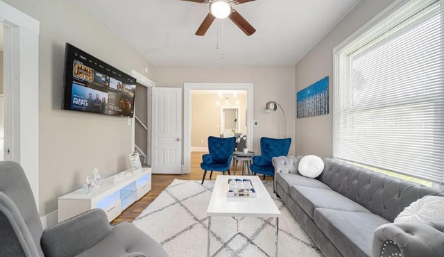 No Place Like Home - Welcome Friends and Families - Sleeps 10