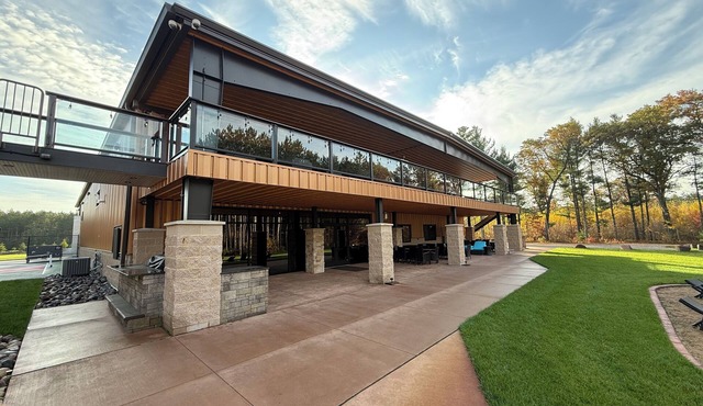 Northwoods Lodge–Granite Peak Retreat for Corporate Groups & Family Ski Getaways
