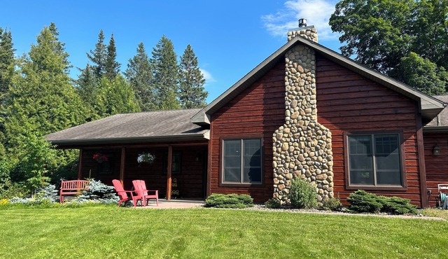 Northwoods Lodge Style Paradise House Permit: TBES-BBSMJP