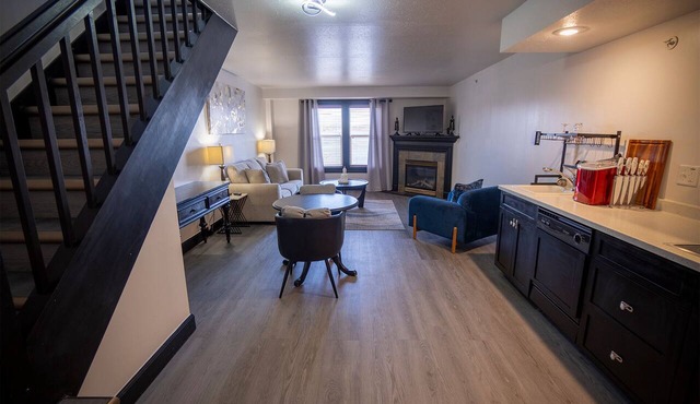 Nuks Executive Suites in De Pere