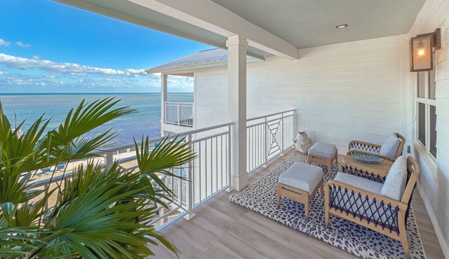 Ocean's Fourteen:Direct Ocean View-Balconies-Dock-Htd Pool