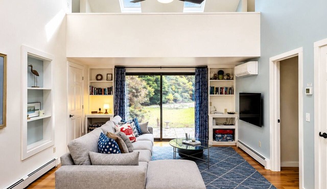 Ocean Shire ☆ Beach Pass￼ - Flex Check-in & out ꕀ Kids & Pet Welcome! in Westerly