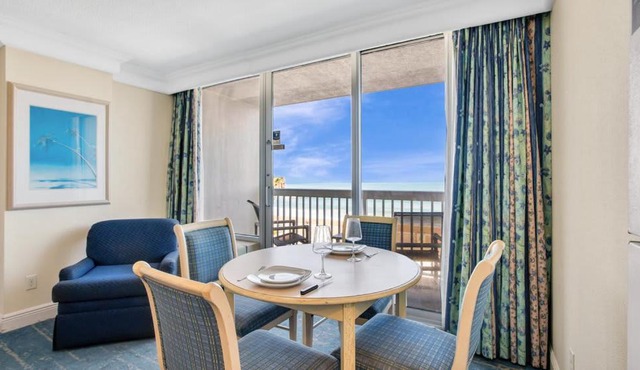 Oceanfront Studio in Daytona Beach Resort in Daytona Beach