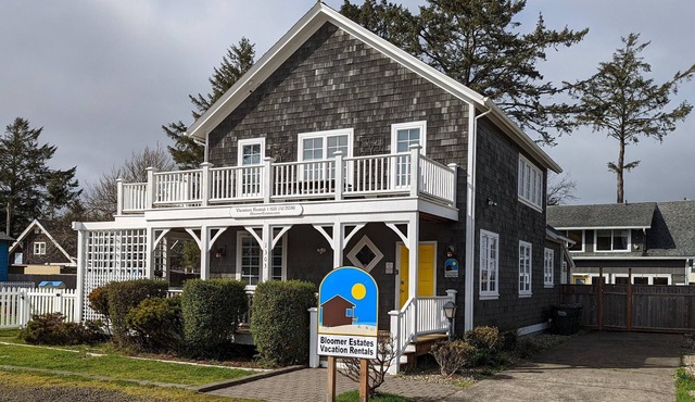 OCEANVIEW, Game Room, Pets Ok, Fenced Yard (1303B)