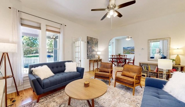 Old Town Victorian Duplex ~ Yard & Fire Pit in Fort Collins