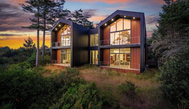 Osprey House - Hemlock Suite - Ocean & Lake Views