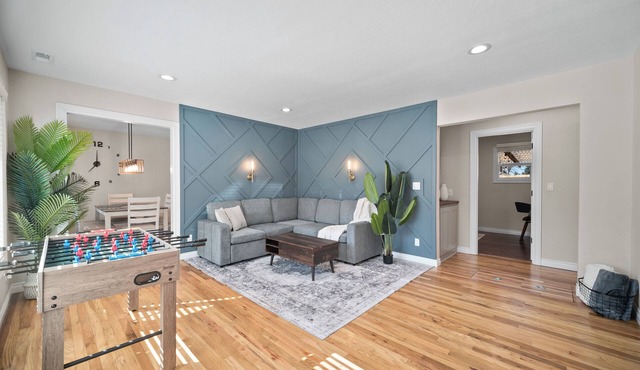 PDX Stay w/BBQ, Firepit & Pool Table