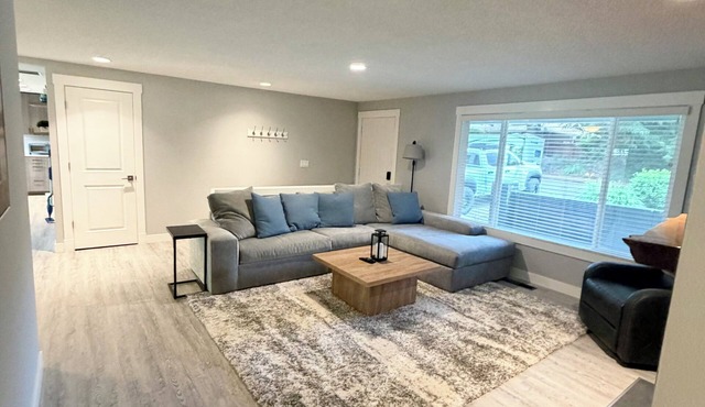 Peaceful 3-bedroom house with AC in charming Aloha