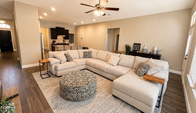 Peaceful Escape | Backyard | Community Pool & Park in Midlothian