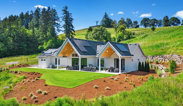 Pearl of the Valley: Opulent Living in the Dundee