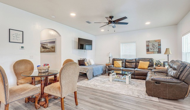 Pensacola Home on 1 Acre w/ Large Yard & Grill!