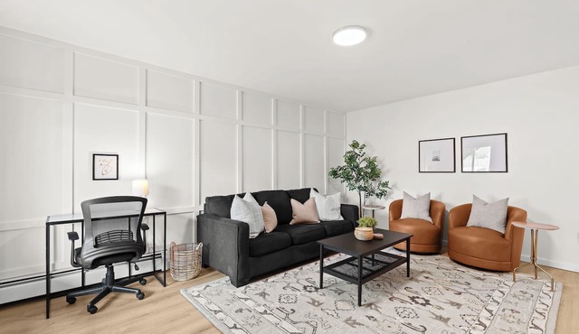 Pet-Friendly 1BR Flat with Dog Park & King Bed