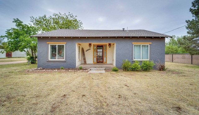 Pet-Friendly North Texas Home w/Spacious Yard!