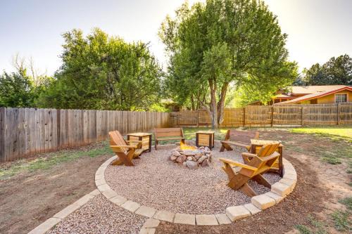 Pine Cabin w/Fire Pit & Gazebo - Steps to Trails in Pine