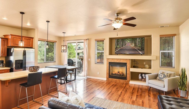 Pine Mountain Trail | Pool Table | Dog & Family Fun in Flagstaff