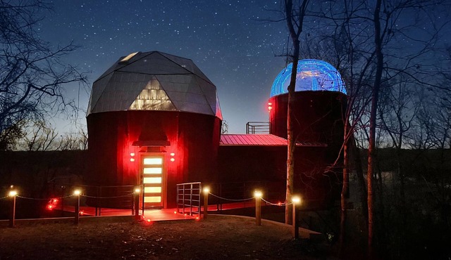 🌟Planetarium Treehouse🌟Stargazing Observatory with Beaver Lake Views
