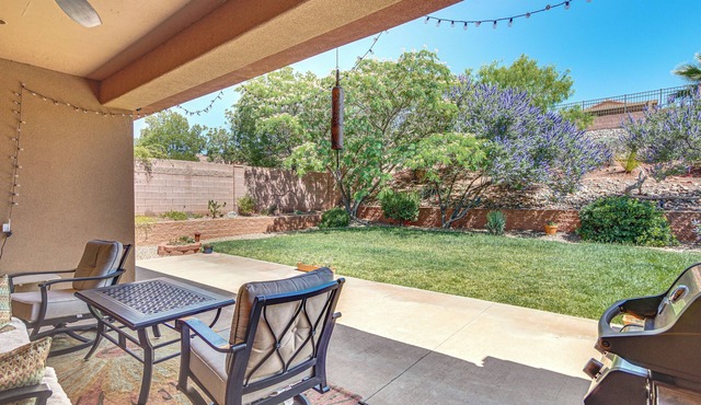 Pool Access! Extended Desert Escape Near St George
