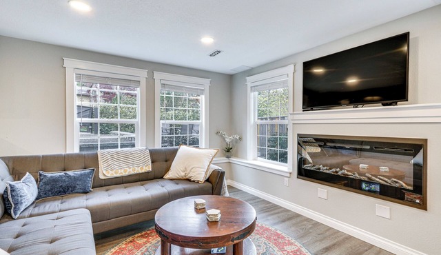 Portland Vacation Rental Near Parks & Downtown!