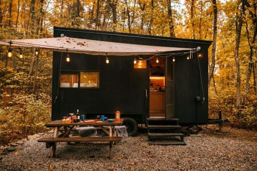 Postcard Cabins Mount Adams, Outdoor Collection by Marriott Bonvoy